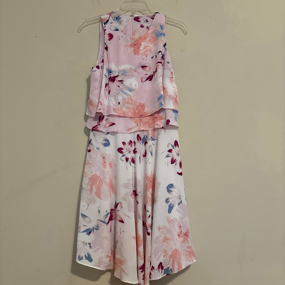 Women's IVANKA TRUMP Pink and White Floral Tiered Dress Size 6 - Picture 9 of 13